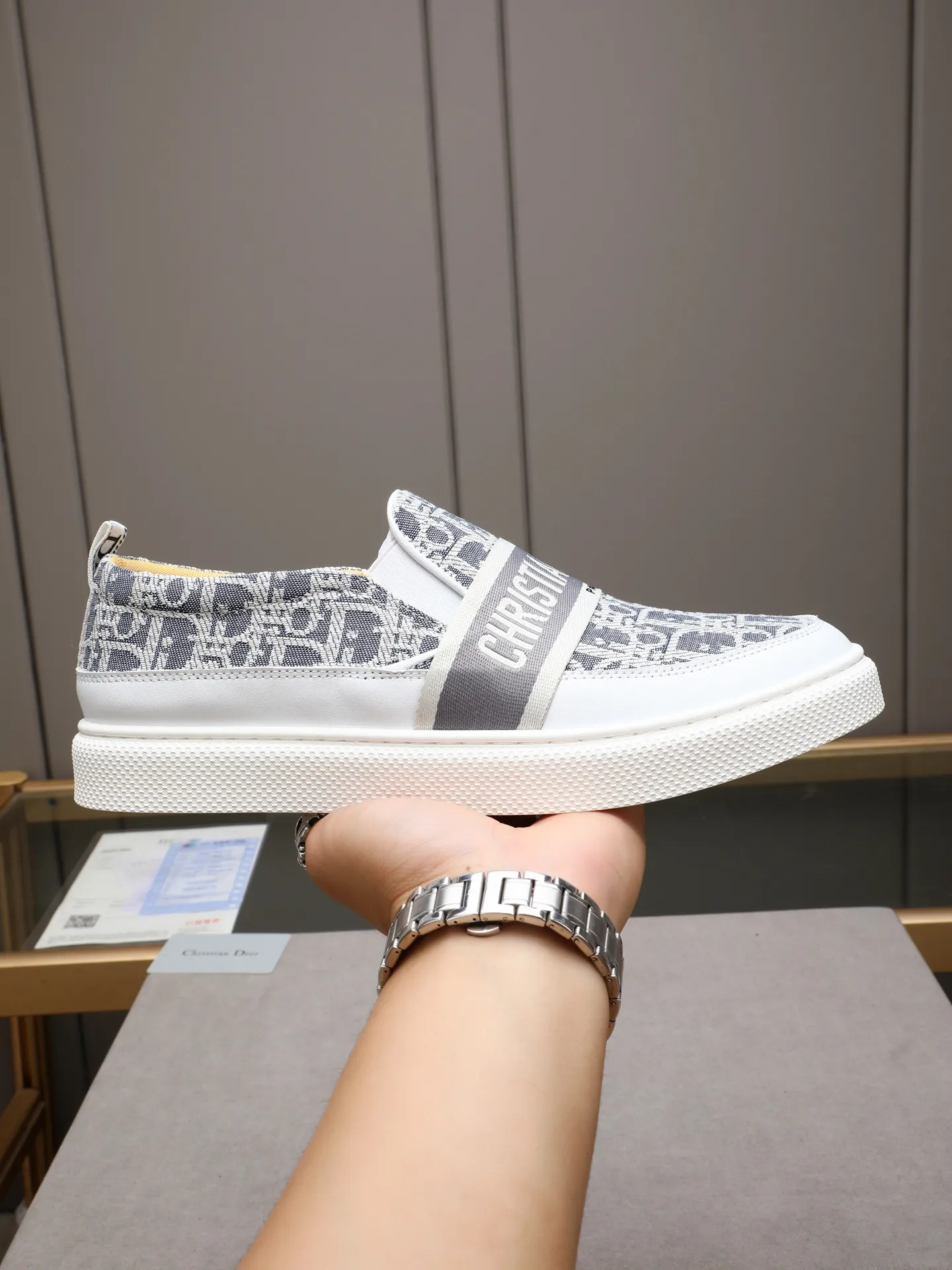 PP400 Dior upper cowhide ➕Dior classic fabric ➕Leather lining original non-slip wear-resistant lightweight soft outsole Style category: men's casual shoes, trendy style, comfortable on the feet Color: actual picture color 38-44 size (45 customized)